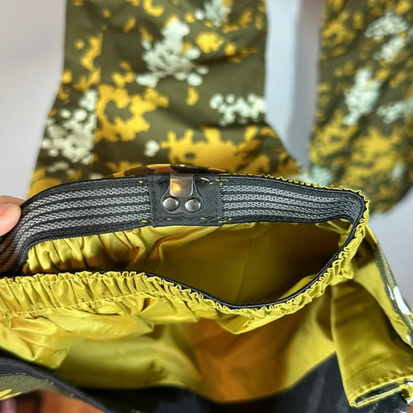 Burton Vida Stretch Snow Pants Women’s Size Small Wheeler Camo NWT - Picture 7 of 16